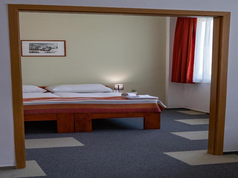 Fordan Hotel Pecs image