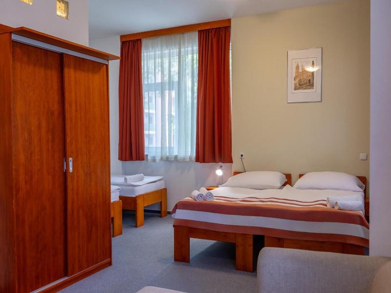 Fordan Hotel Pecs image