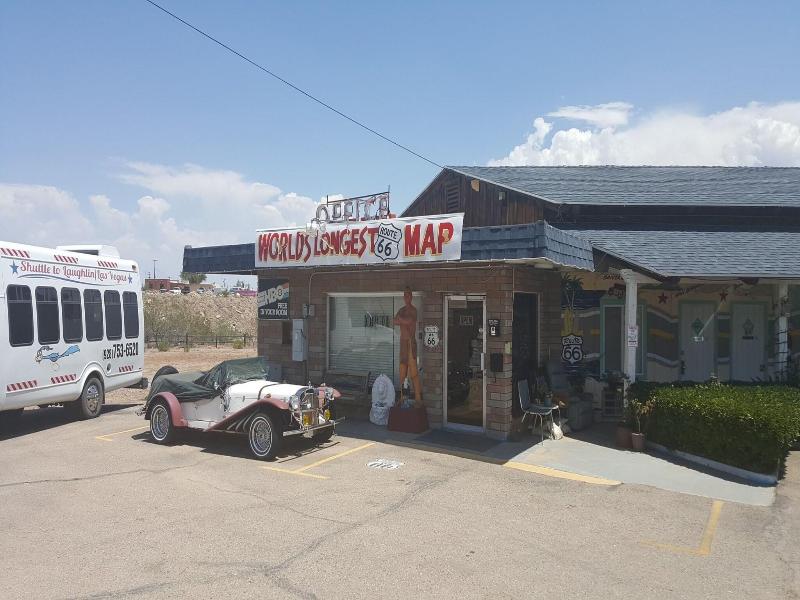 El Trovatore Motel