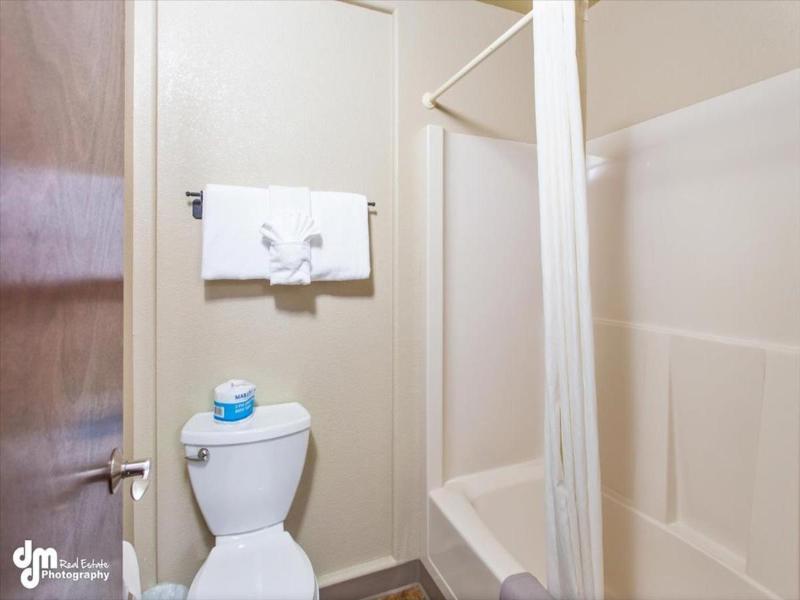 Kenai Airport Hotel image