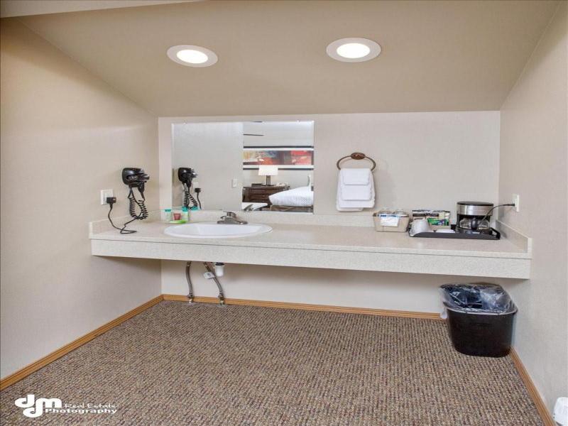 Kenai Airport Hotel image