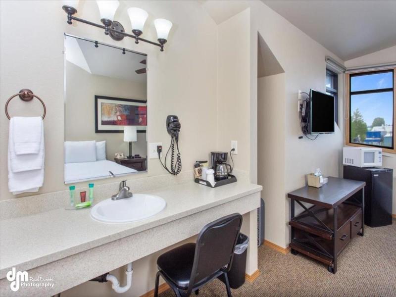Kenai Airport Hotel image