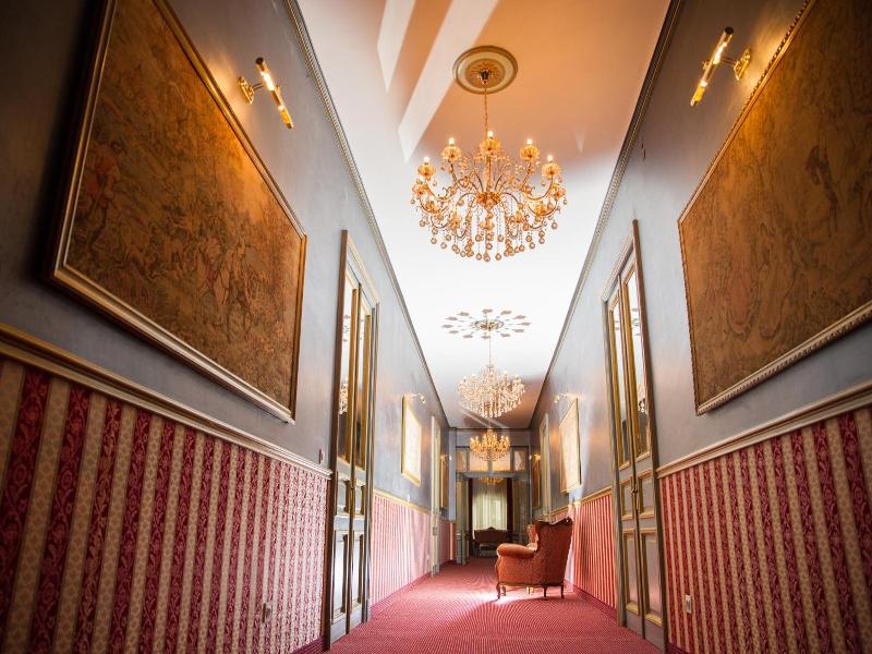 Nf Palace Old City Bucharest image