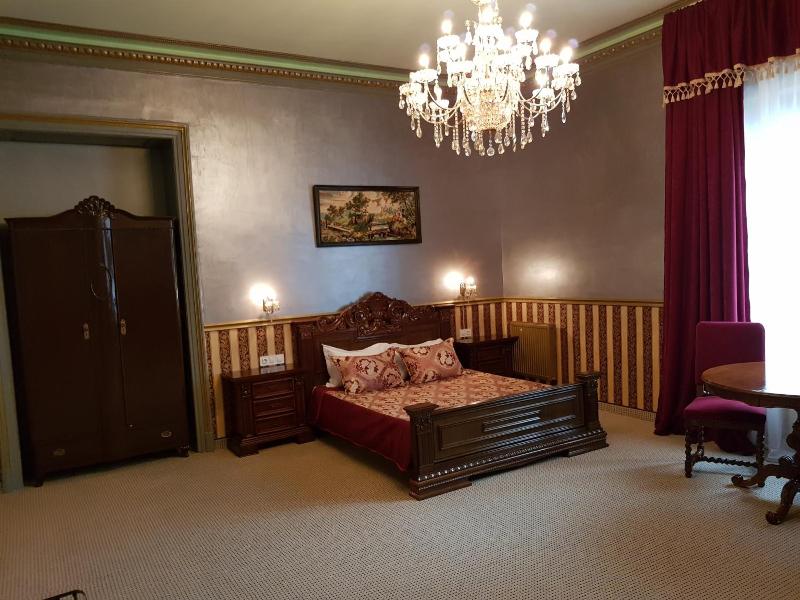 Nf Palace Old City Bucharest image