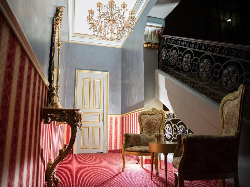 Nf Palace Old City Bucharest image