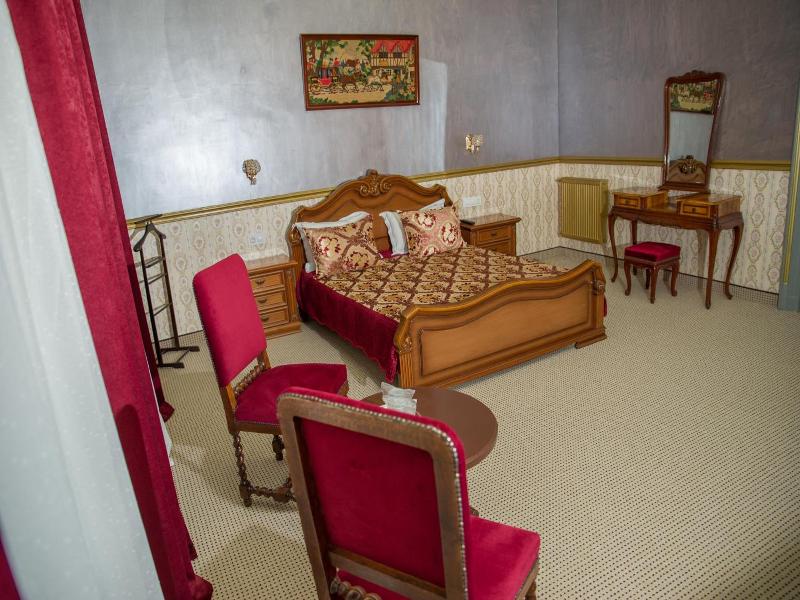 Nf Palace Old City Bucharest image
