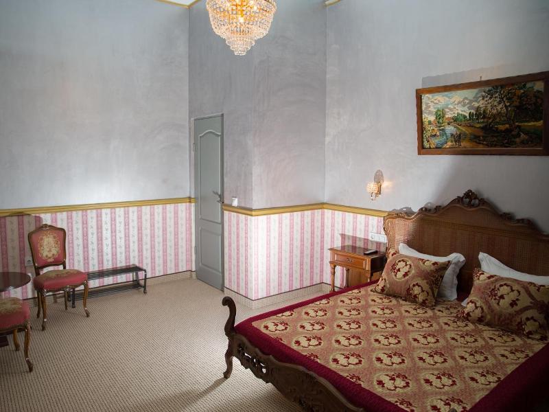 Nf Palace Old City Bucharest image