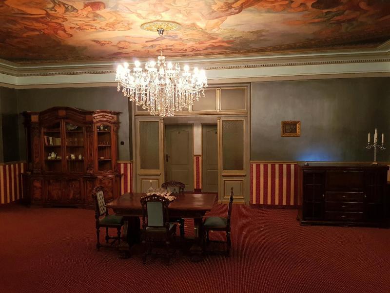 Nf Palace Old City Bucharest image