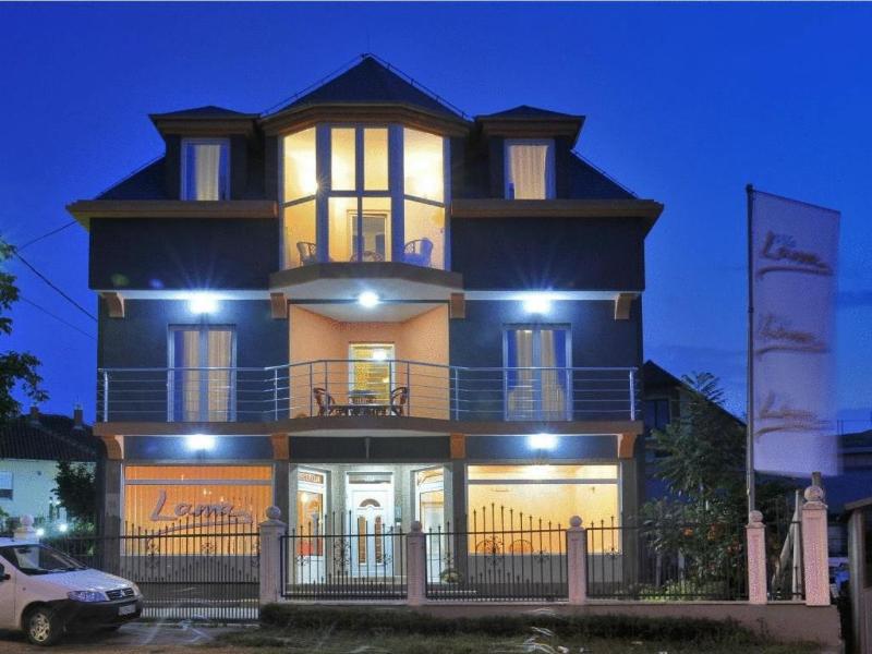 Garni Hotel Lama image