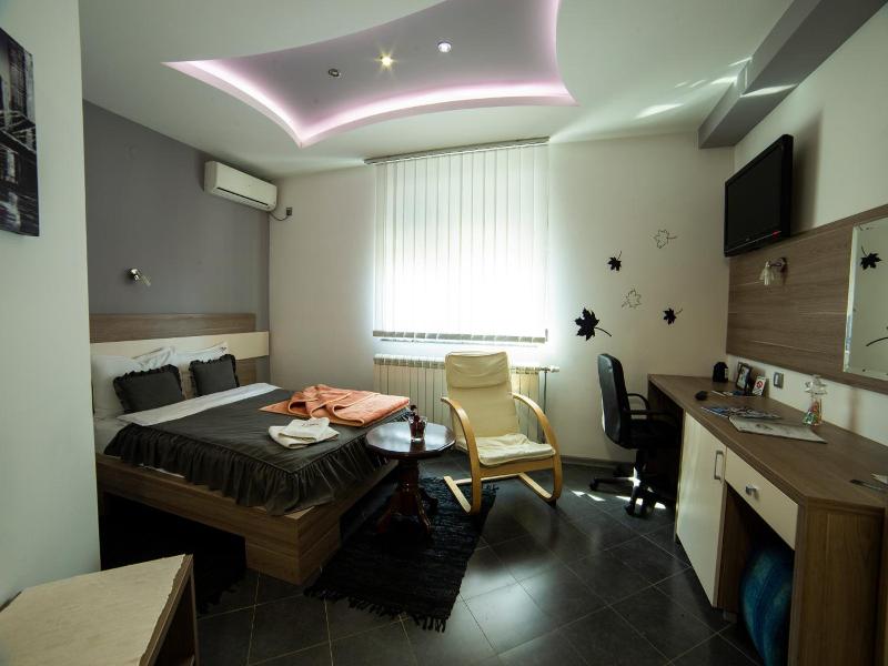 Garni Hotel Lama image