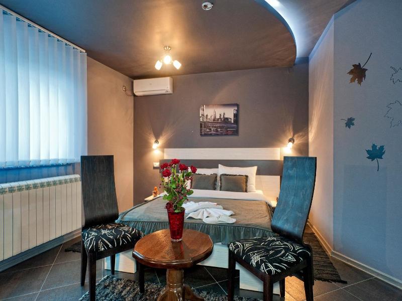 Garni Hotel Lama image