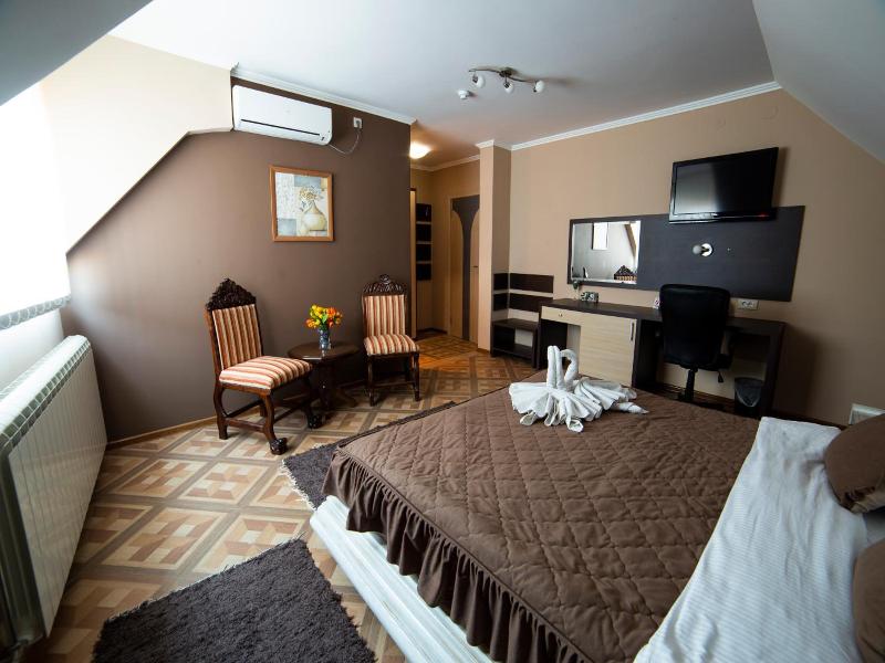 Garni Hotel Lama image