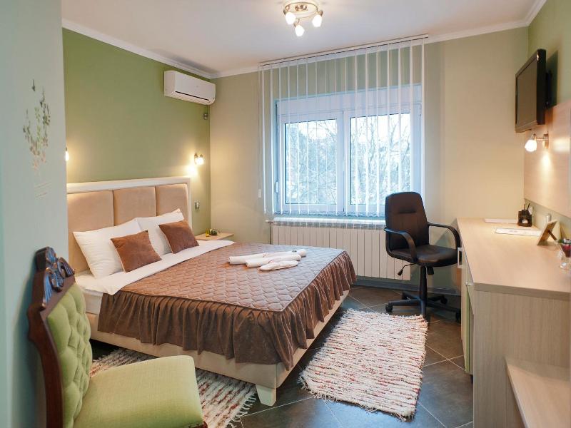 Garni Hotel Lama image