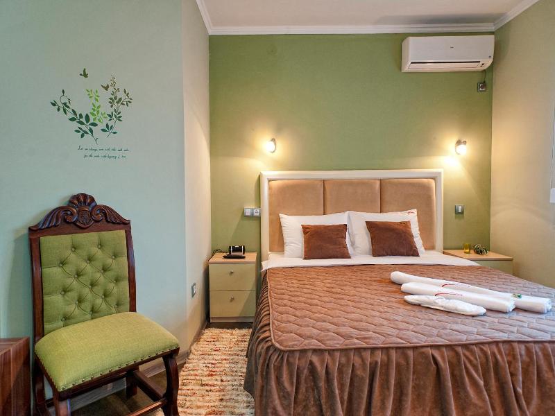 Garni Hotel Lama image