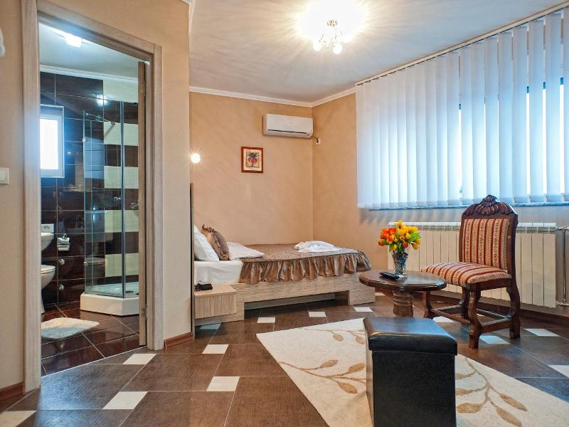 Garni Hotel Lama image