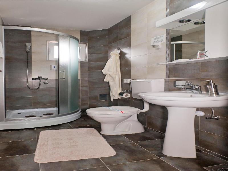 Garni Hotel Lama image