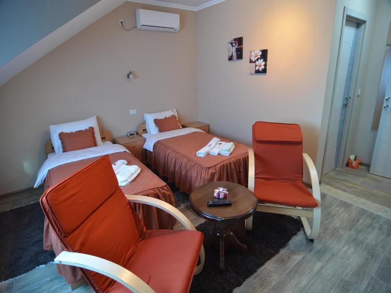 Garni Hotel Lama image