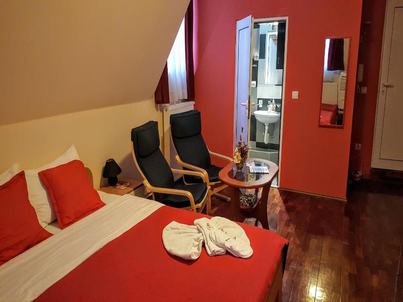 Garni Hotel Lama image