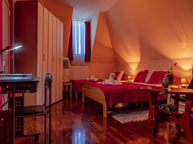 Garni Hotel Lama image