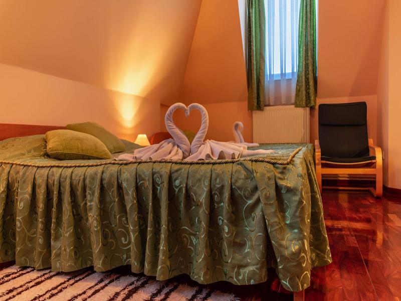 Garni Hotel Lama image
