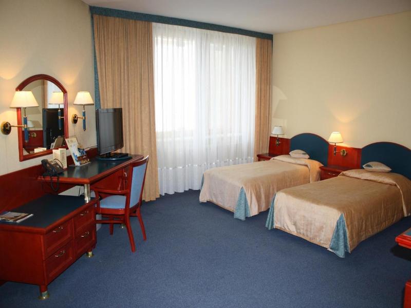 Hotel Kongresowy image