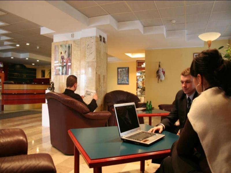 Hotel Kongresowy image