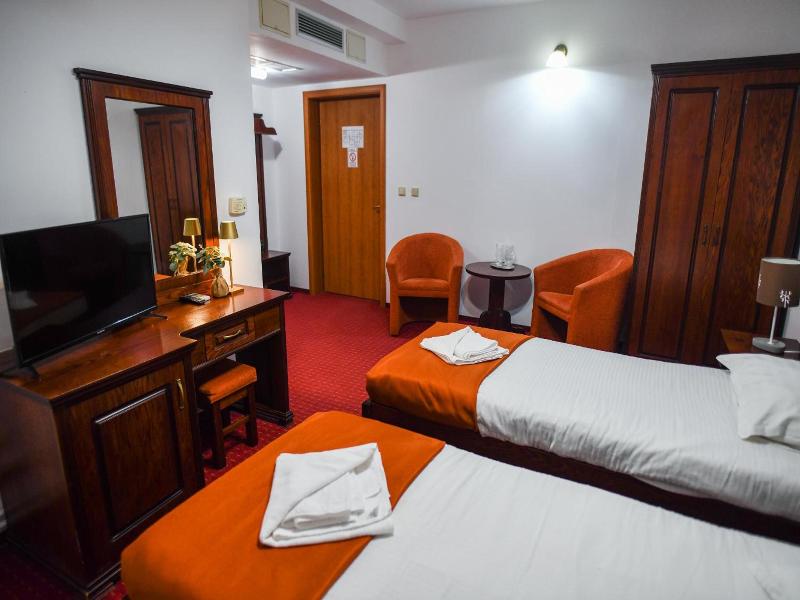 Hotel Elyon Dej