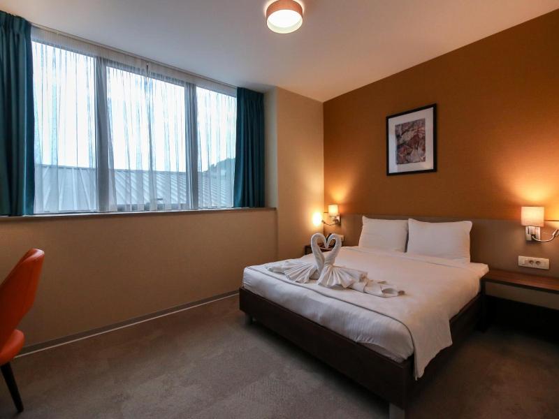 Sky Corner Hotel image