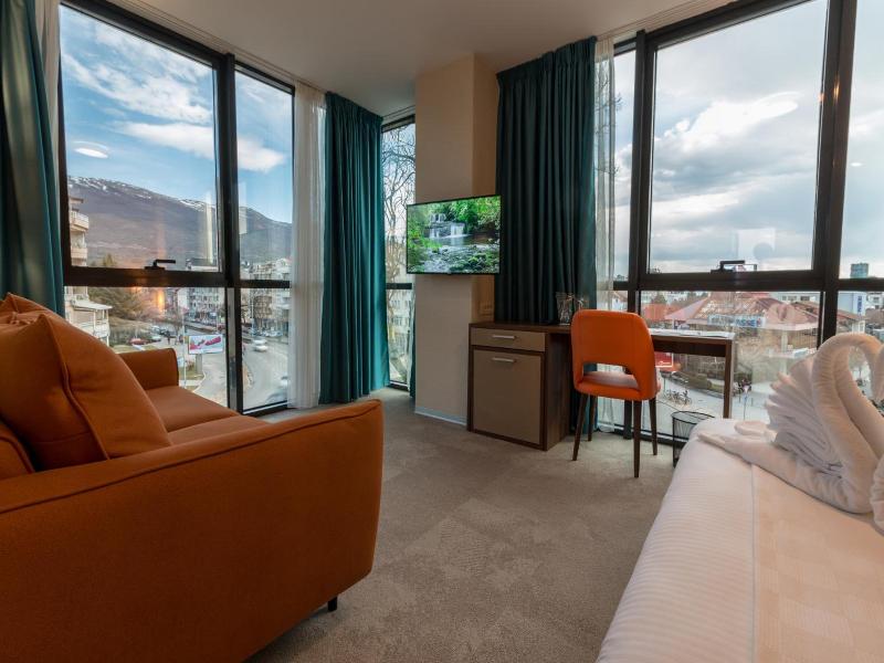 Sky Corner Hotel image