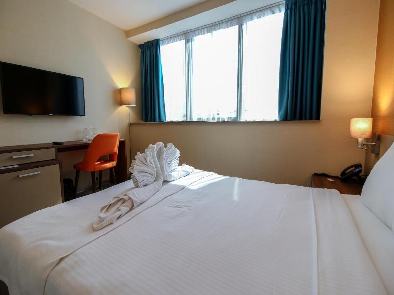 Sky Corner Hotel image