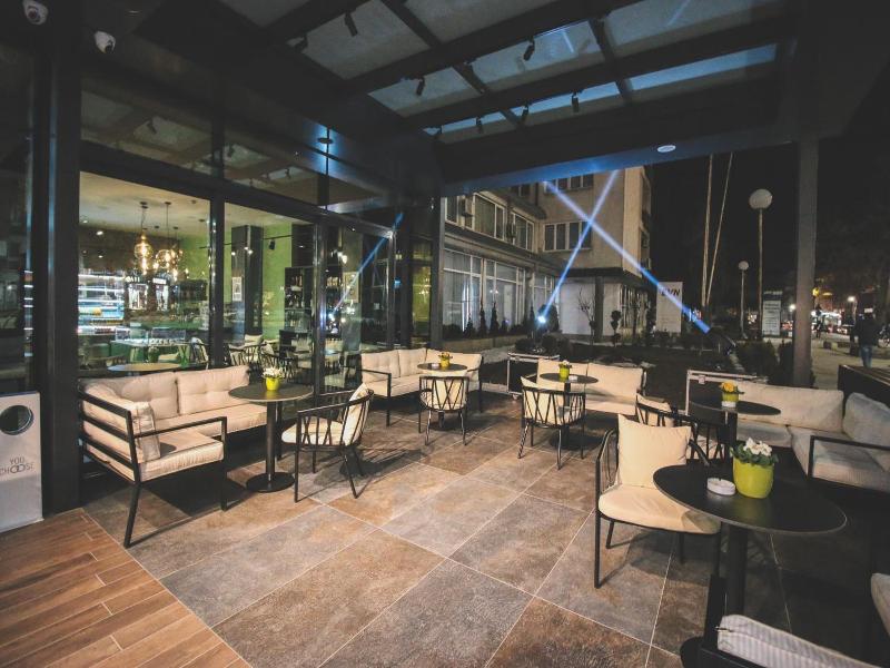 Sky Corner Hotel image