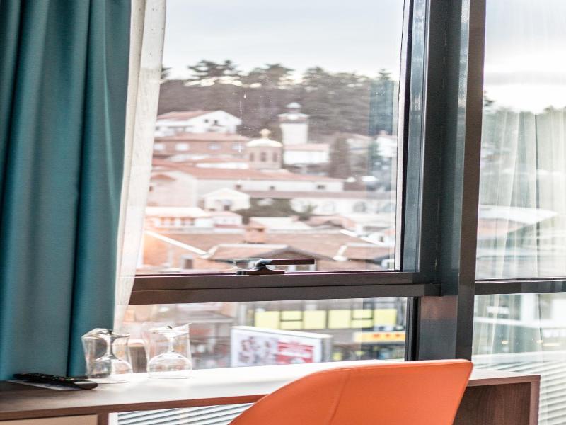 Sky Corner Hotel image