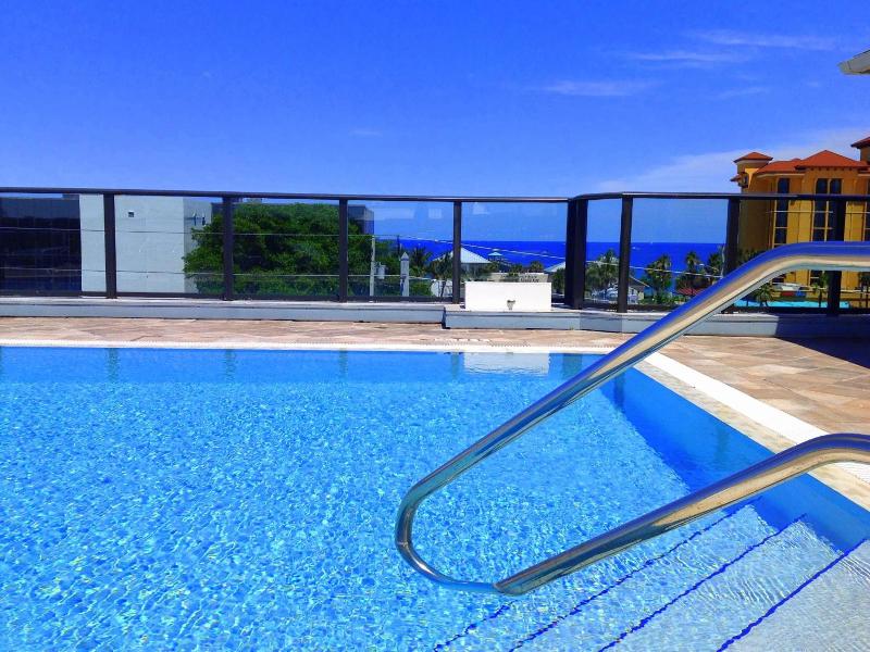Vistalmar Beach Resort image