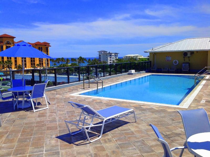 Vistalmar Beach Resort image
