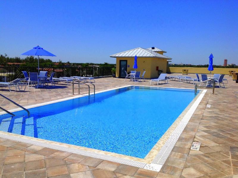 Vistalmar Beach Resort image