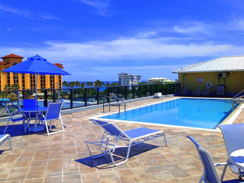 Vistalmar Beach Resort image