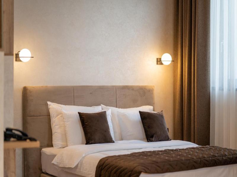 Hotel Aria image