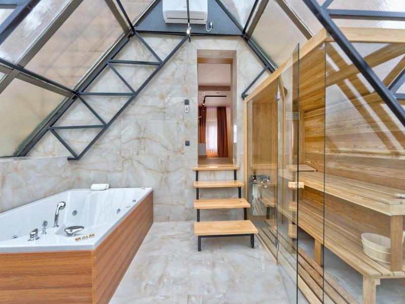 Hotel Aria image