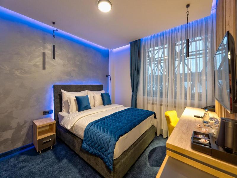Hotel Aria image