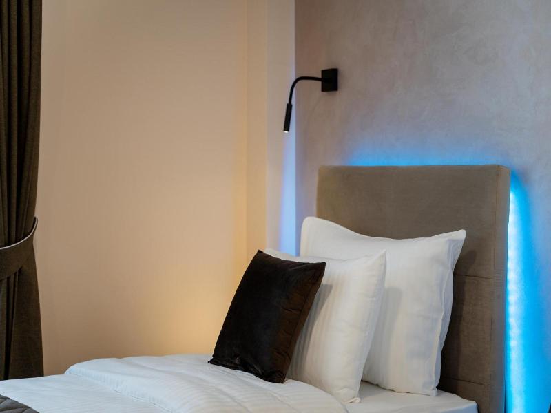Hotel Aria image