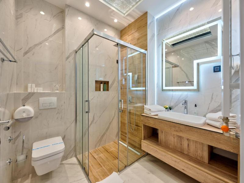 Hotel Aria image