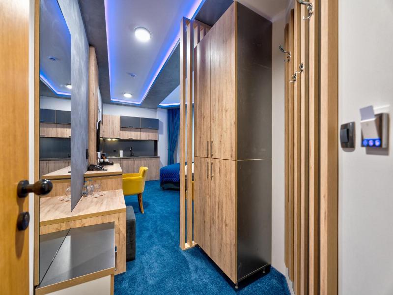 Hotel Aria image