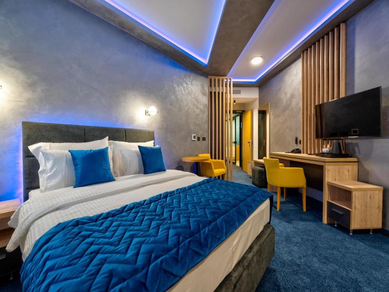 Hotel Aria image