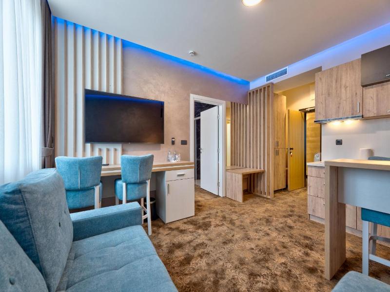 Hotel Aria image