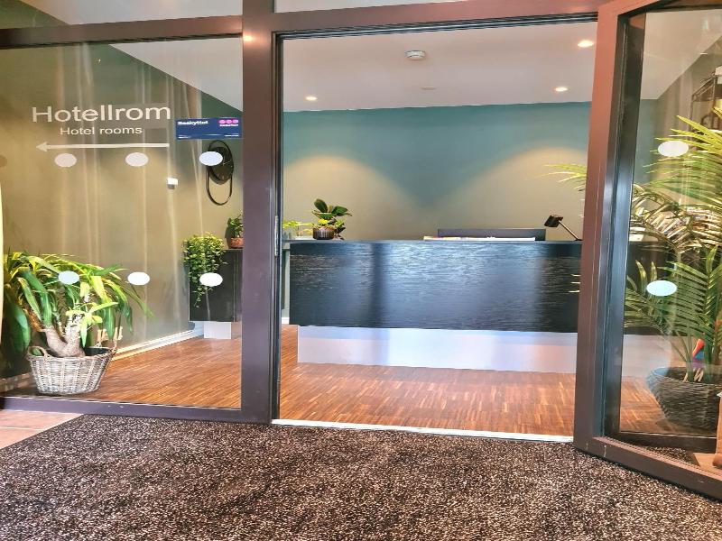 City Living Sentrum Hotel image