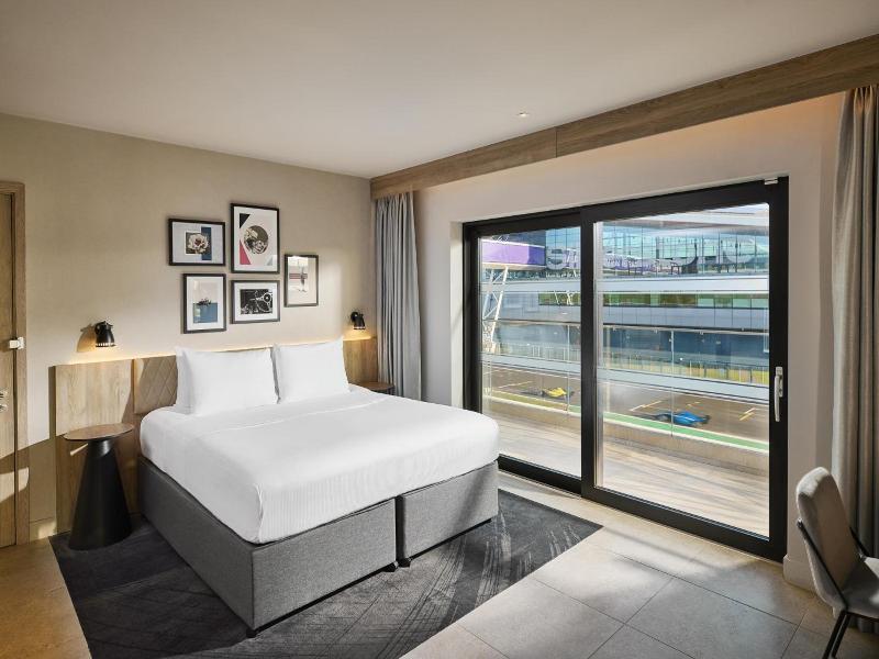 Hilton Garden Inn Silverstone image