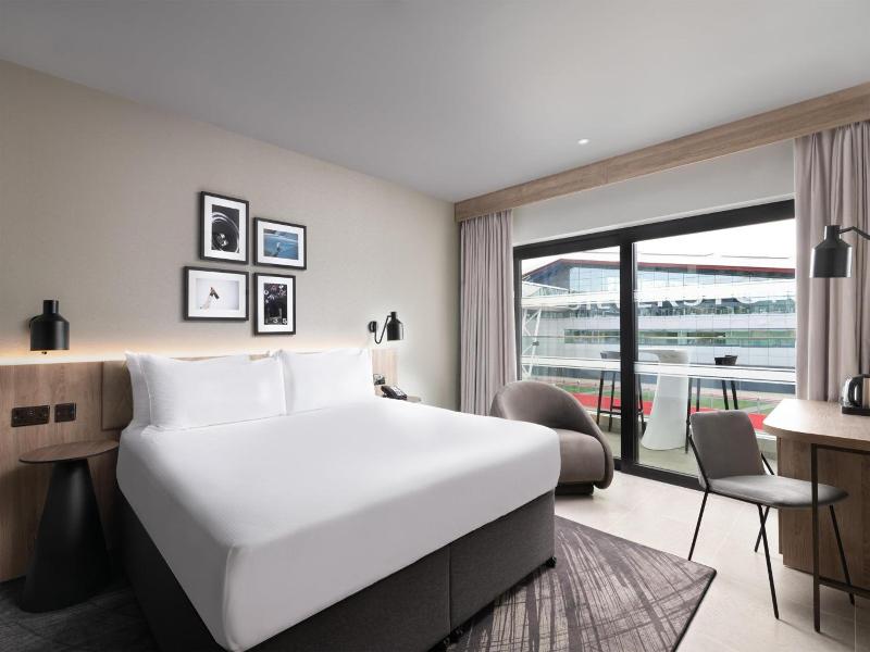 Hilton Garden Inn Silverstone image