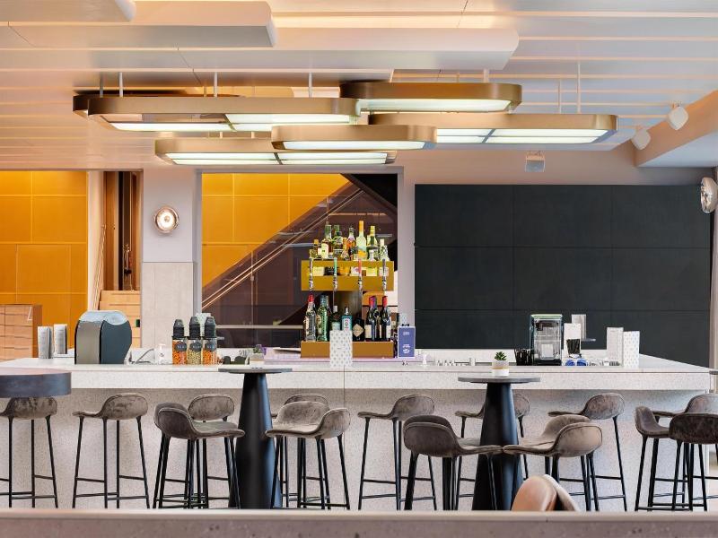 Hilton Garden Inn Silverstone image