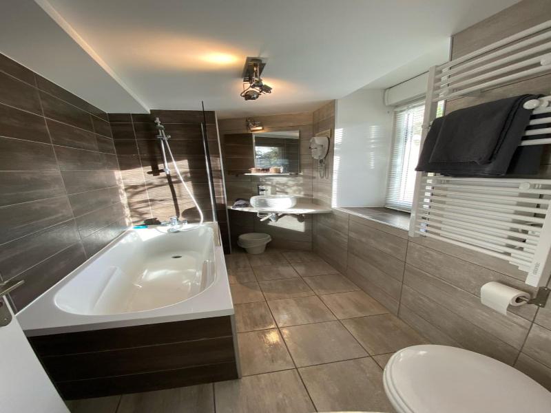 La Glycine Hotel Spa Et Bien Etre image