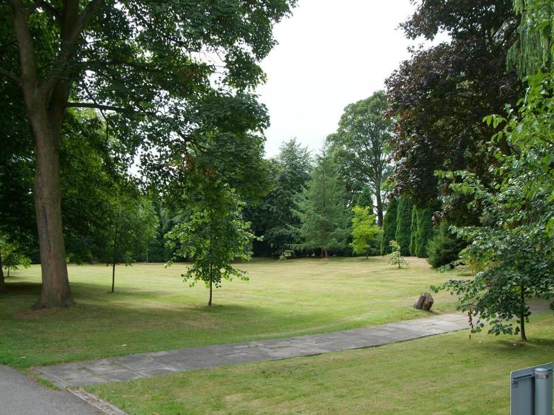 Hinsley Hall image